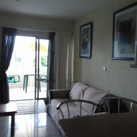 Apartment Beautiful Ground Floor Benalbeach